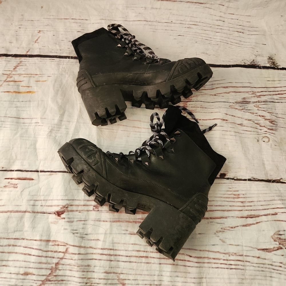 Schutz Jan Lace up Ankle Boots Size 8.5
